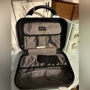 Samsonite callan pro beauty case for travel